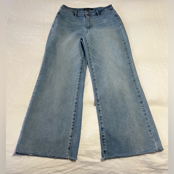 Judy Blue Denim - Judy Blue | Women’s SZ 11/30 | Cropped Wide Leg Frayed Hem JB88885